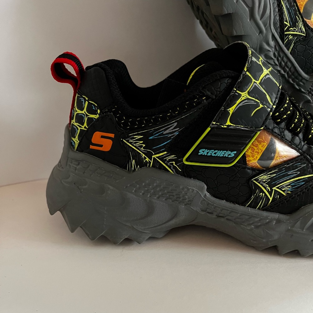 Sketchers Sketch-O-Saurus Boys T-Rex Dinosaur Sneakers - Picture 2 of 8